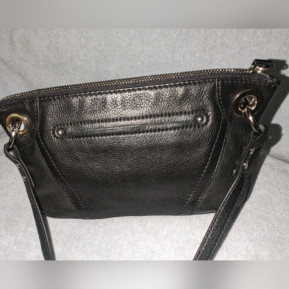 Bruce Makowsky black leather tooled crossbody bag. - Picture 2 of 9